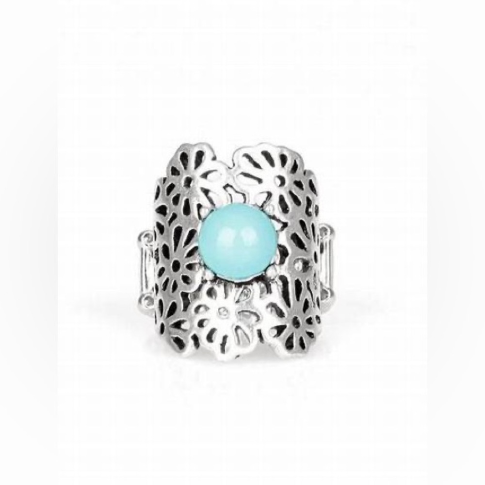 *Blue bead dot and silver ring.